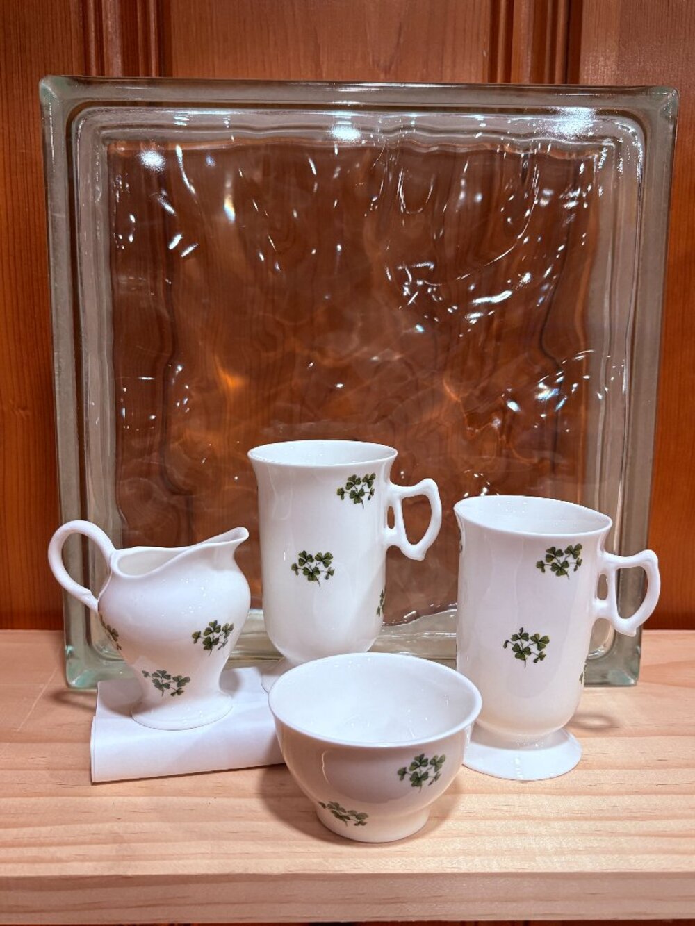 Royal Tara Shamrock - Fine Bone China - Ireland 4 Pc Creamer, Sugar, and Mugs